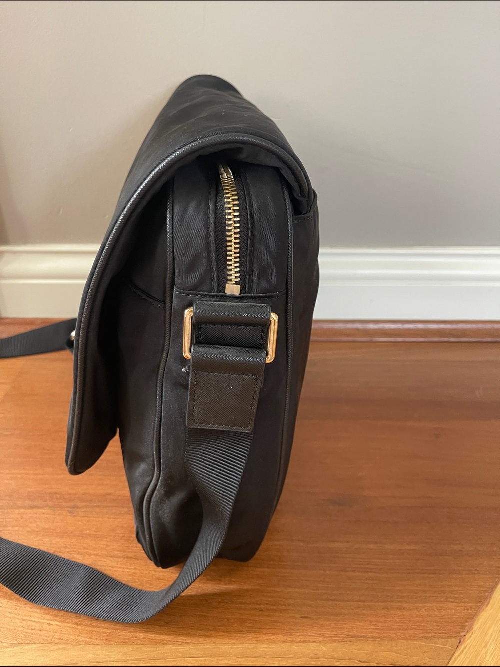 Michael Kors Black Nylon Crossbody Messenger with Gold Hardware - Picture 3 of 6